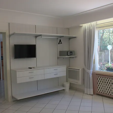 Bed & Breakfast Marinella 4*