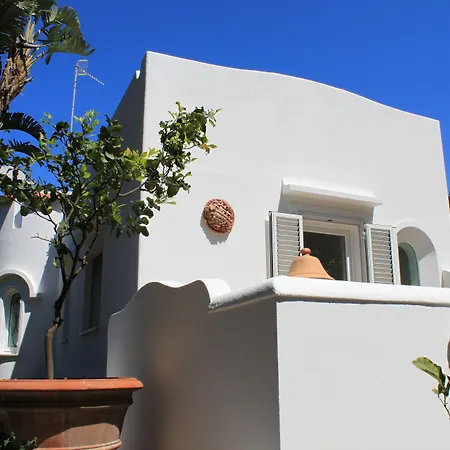 Marinella Bed and Breakfast