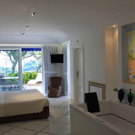 Marinella Bed and Breakfast