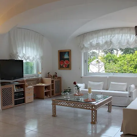 Marinella Oda ve Kahvaltı Casamicciola Terme