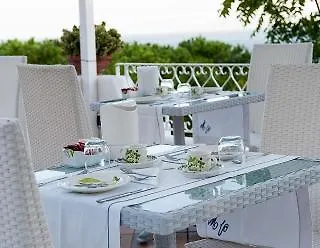 Oda ve Kahvaltı Marinella 2*