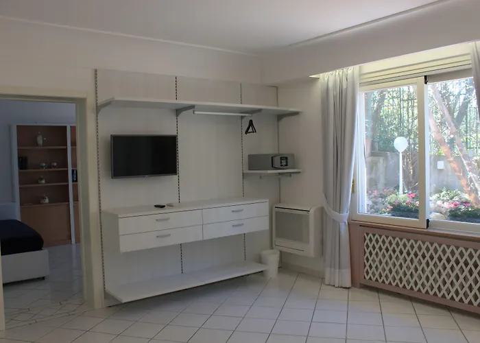 Nocleg ze śniadaniem Marinella 4*