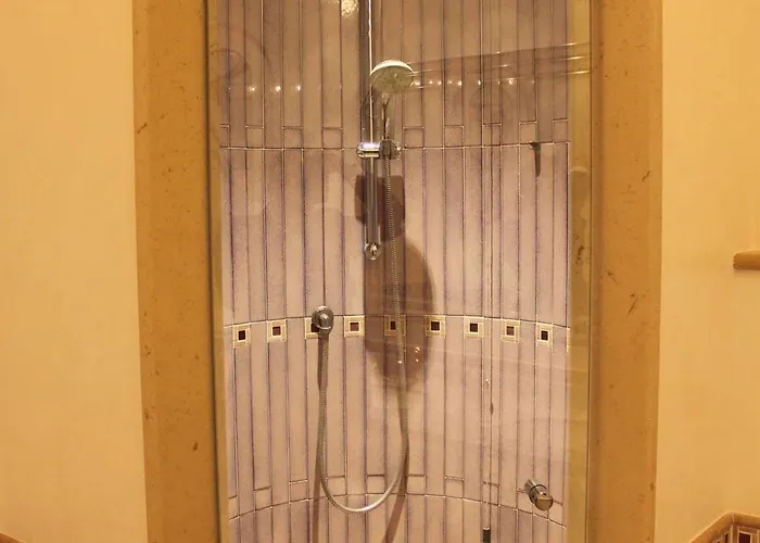 Marinella Nocleg ze śniadaniem